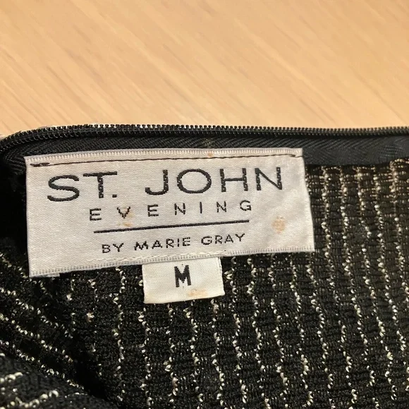 St John Sleeveless Black & Gold Rhinestone top, Evening collection, S-Medium - Picture 6 of 9